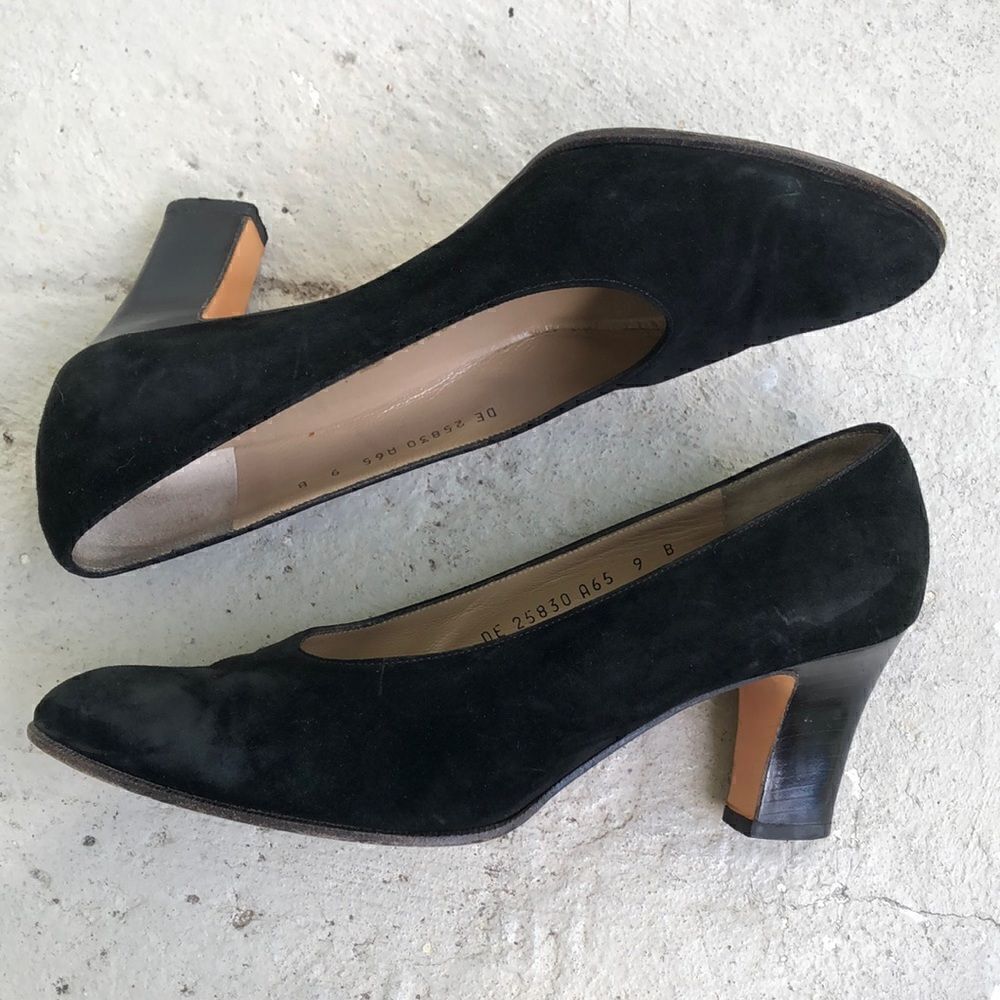 Vintage Ferragamo heels